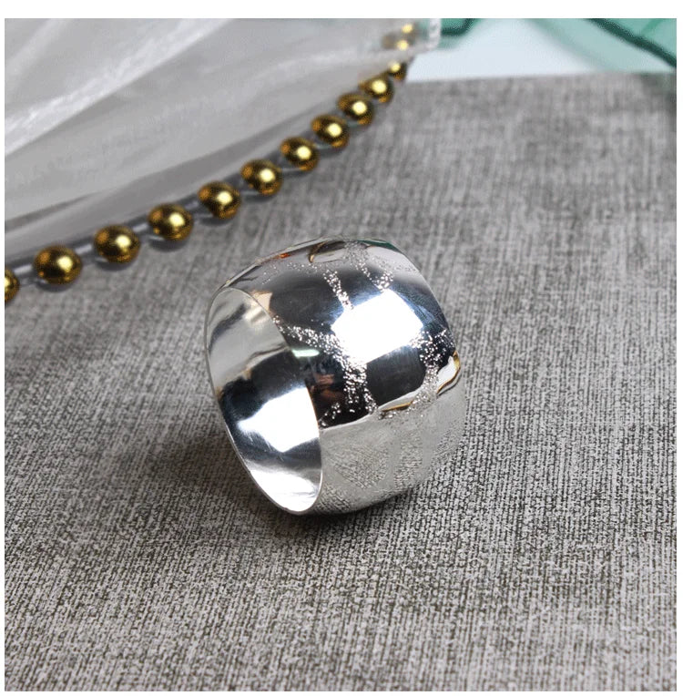 Hotel model room golden ring napkin buckle napkin ring Western restaurant metal napkin circle cloth ring