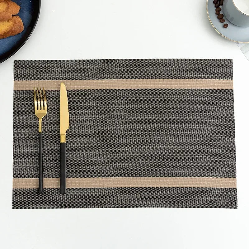 2/4/6PCS Placemats Dining Table Placemats Durable Washable Wipeable PVC Table Mats Pads for Hotel Banquet Party Home Decoration