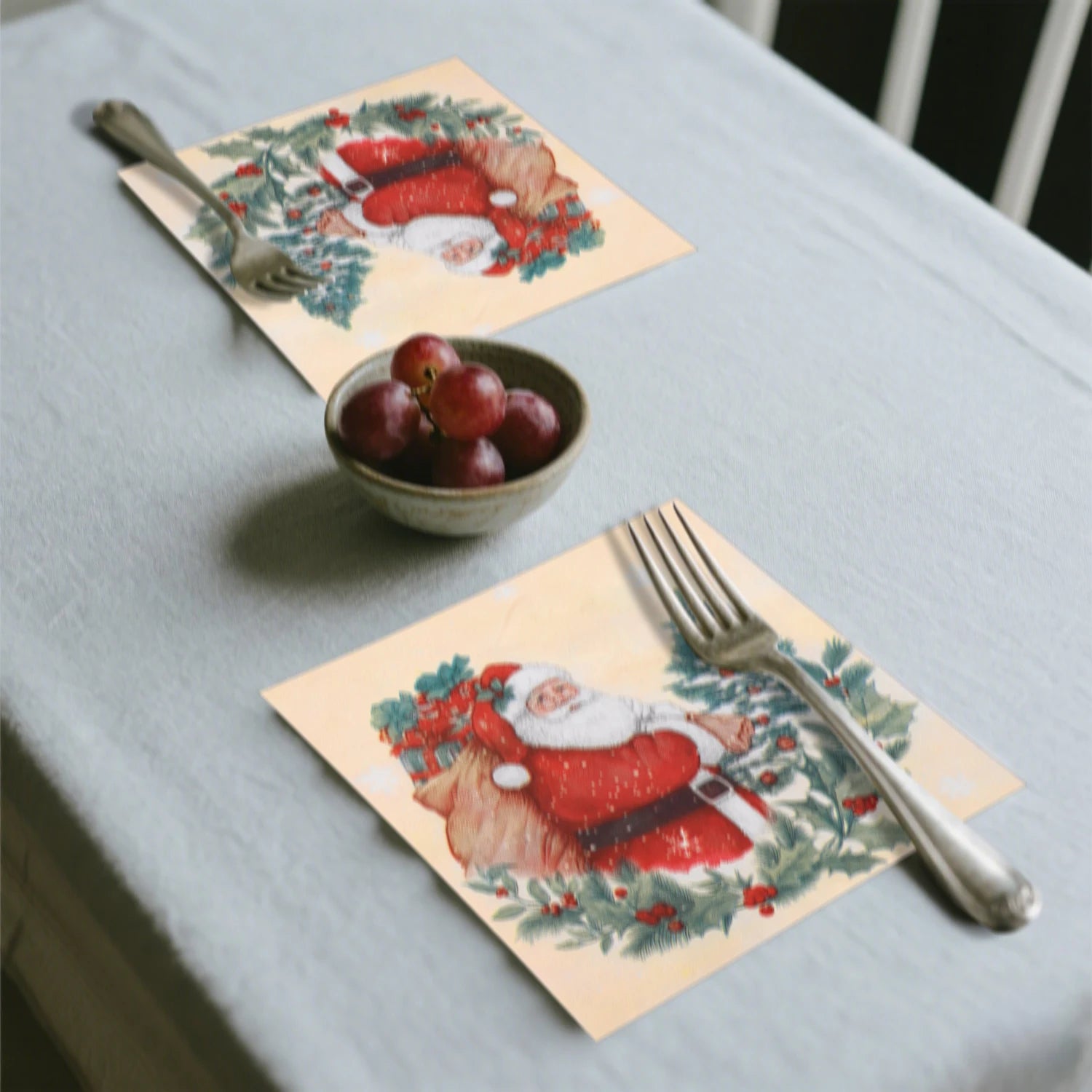 20pcs Santa Claus Holly Wreath Printed Paper Napkins - Pure Wood Pulp, 33x33cm 3-ply, Table Settings Disposable Decoupage Napkin