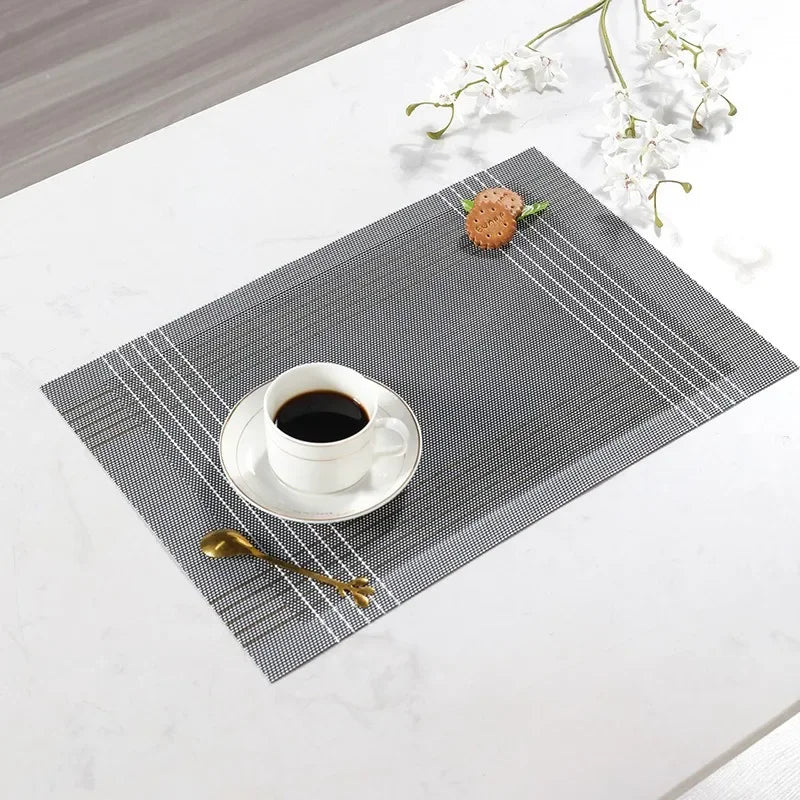 2/4/6PCS Placemats Dining Table Placemats Durable Washable Wipeable PVC Table Mats Pads for Hotel Banquet Party Home Decoration