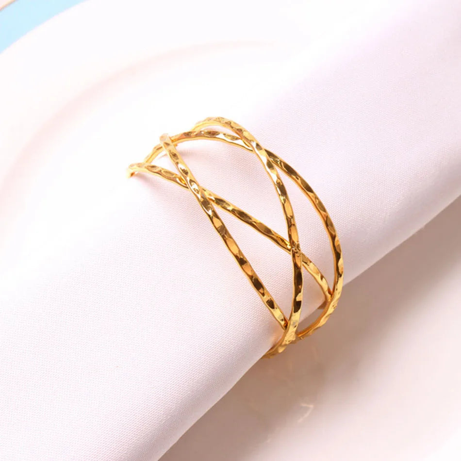 4PCS Metal Napkin Rings,Simple Ring Models Napkin Buckle, Wedding Napkin Holder,for Dining Room Family Dinner Table Decor