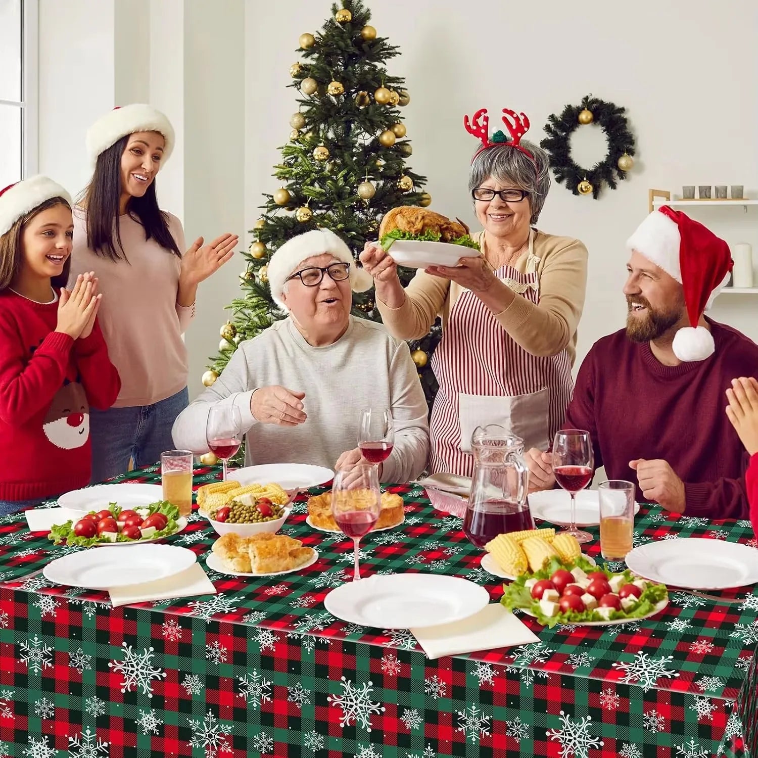 3PCS/Set Disposable Christmas Snowflake Tablecloth Plastic Red Green Buffalo Plaid Table Cover for Christmas Holiday Party Decor