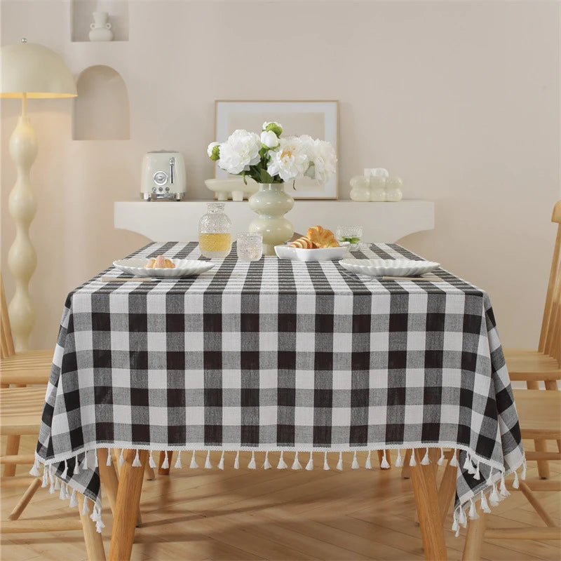 European Style Fresh Checkered Tablecloth For Kitchen, Wedding, And Holiday Dining Table Decoration