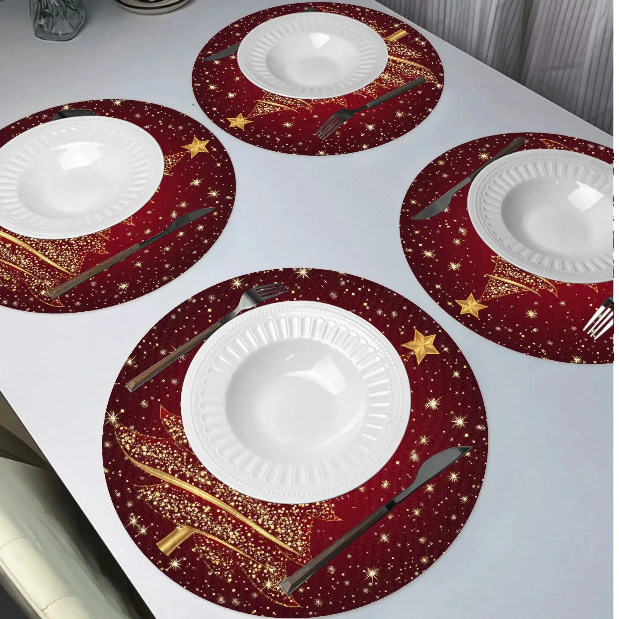 4pcs Golden Christmas Tree Red Round Placemats Set, Xmas Star Table Mats Place mats 38.1cm for Party Kitchen Dining Decoration