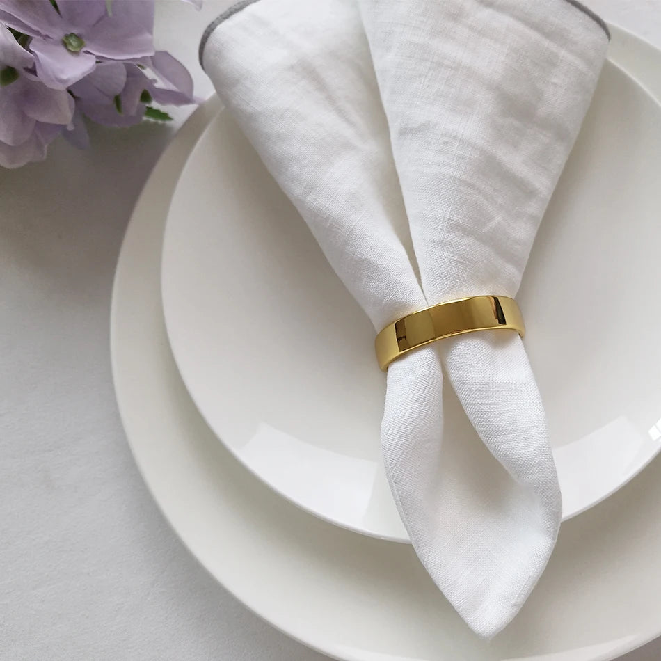4PCS Metal Napkin Rings,Simple Ring Models Napkin Buckle, Wedding Napkin Holder,for Dining Room Family Dinner Table Decor