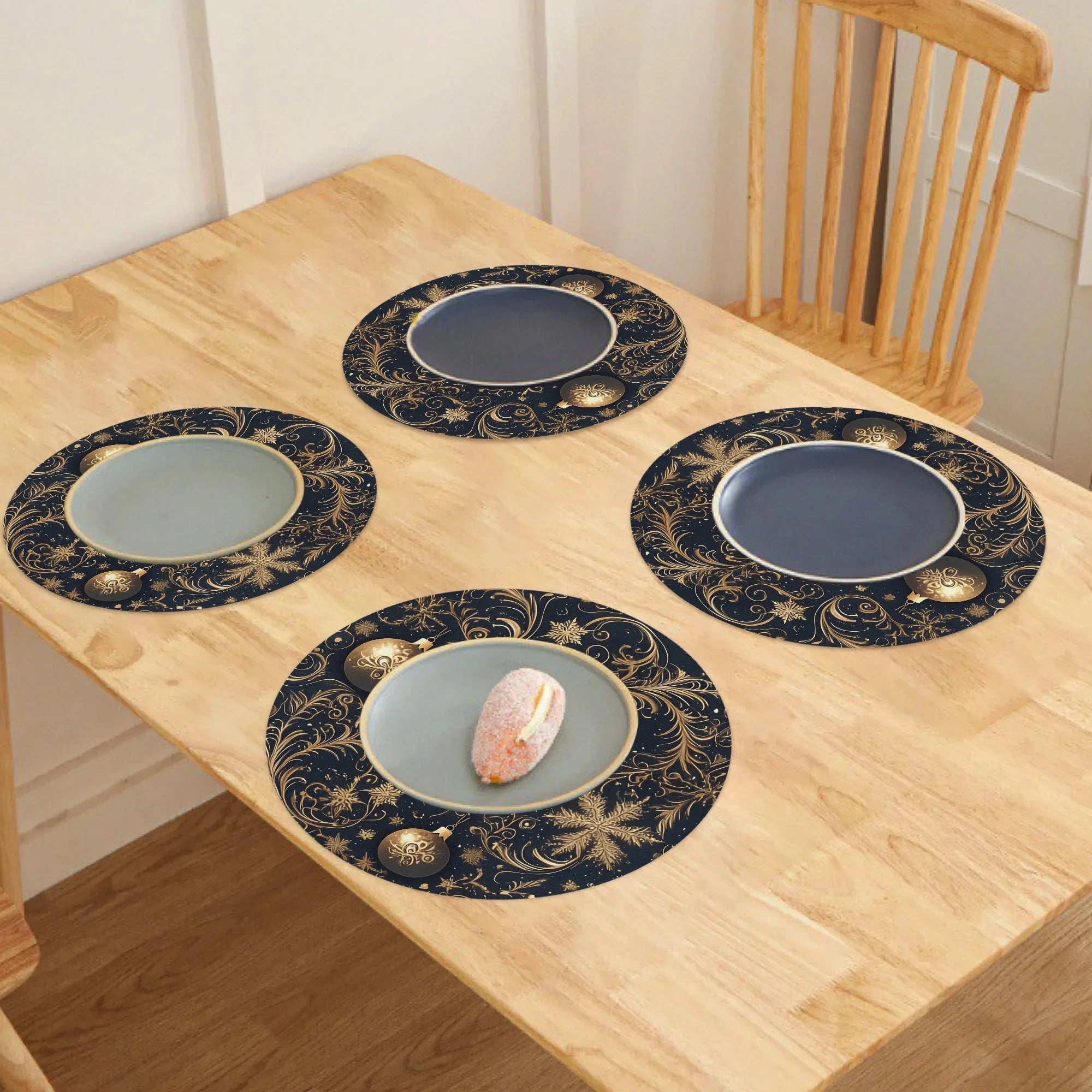 VIKAMA 4-Piece Dark Blue Gold-Patterned Christmas Oval Placemats Home Holiday Gathering Party Table Decor and Accessories
