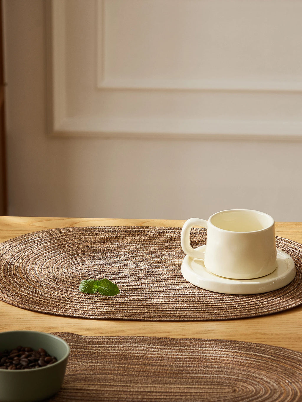 Placemats Set of 4,Heat resistant pad,Place Mat Washable Table Mats for Kitchen Dining Table Mixed Color Non-Slip Place mats