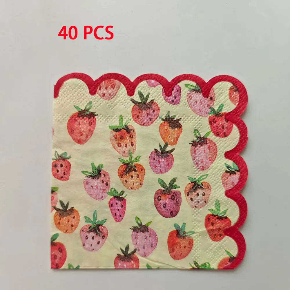 40pcs 25*25cm 3-Ply Red Strawberry Printed Cut Edge Cocktail Napkins Bar Party Paper Wavy Edge Printed Paper Placemats，Suitable