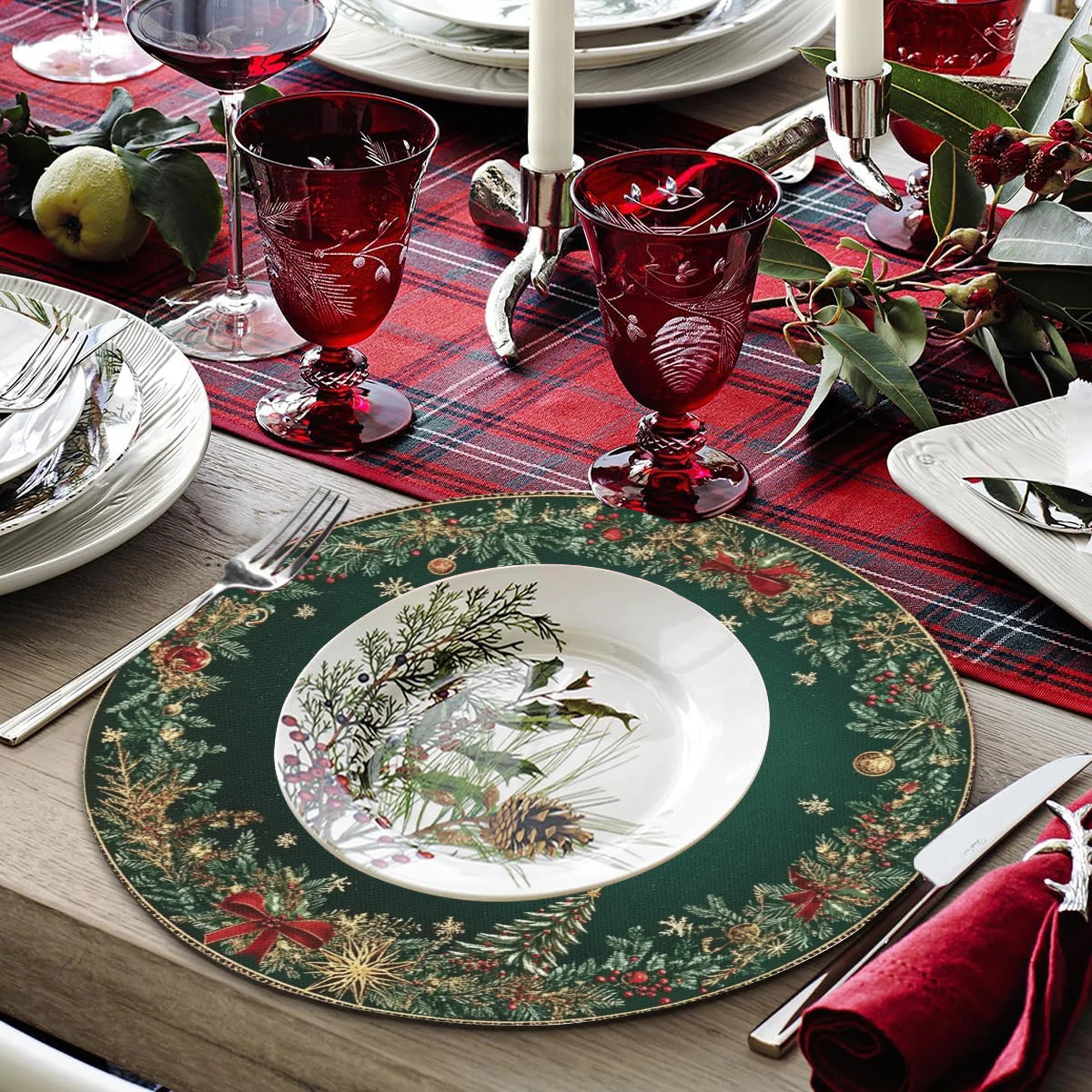 VIKAMA 4-Piece Christmas Pinecone Red Berry Placemats Holiday Table Decor Accessories Family Gathering Party Decor