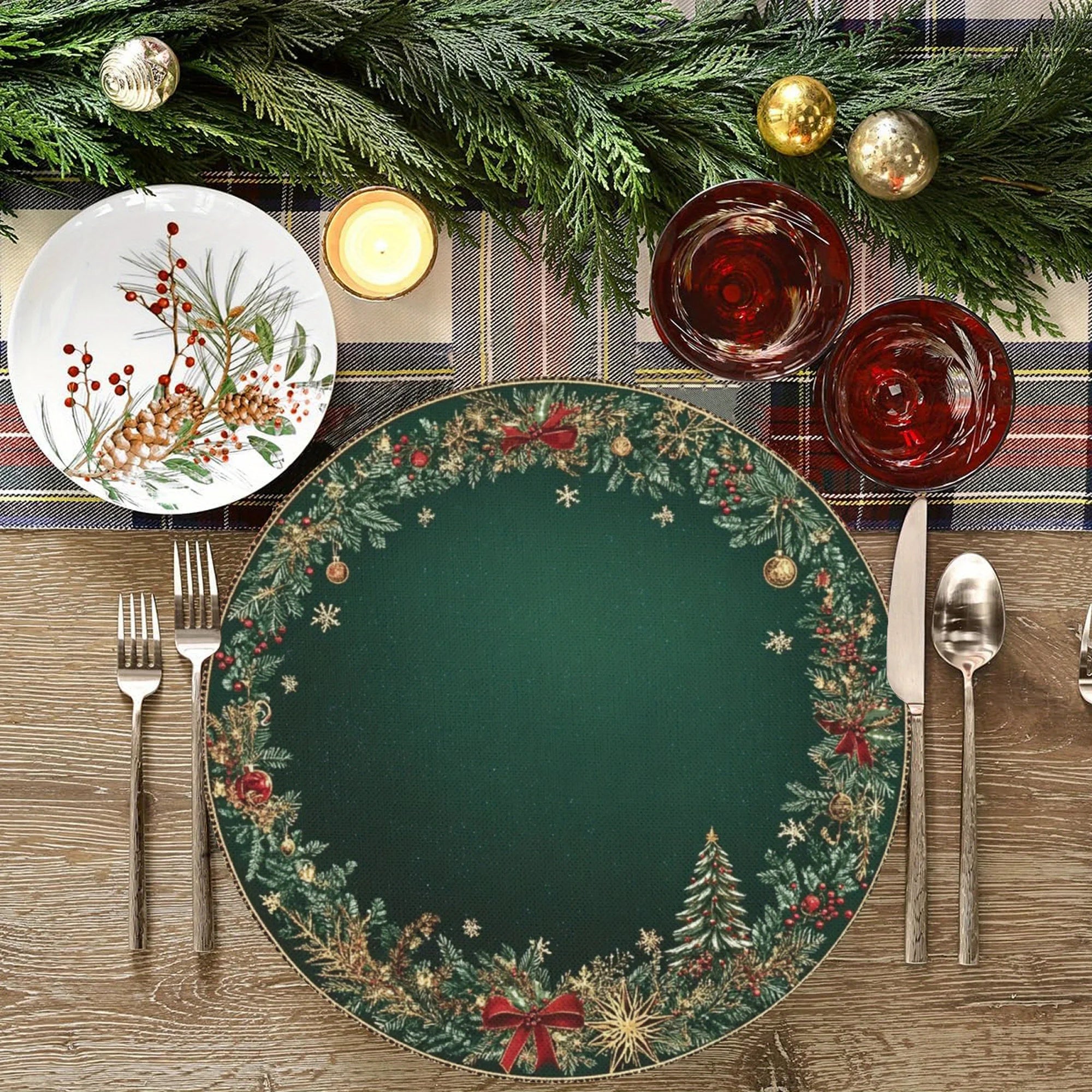 VIKAMA 4-Piece Christmas Pinecone Red Berry Placemats Holiday Table Decor Accessories Family Gathering Party Decor